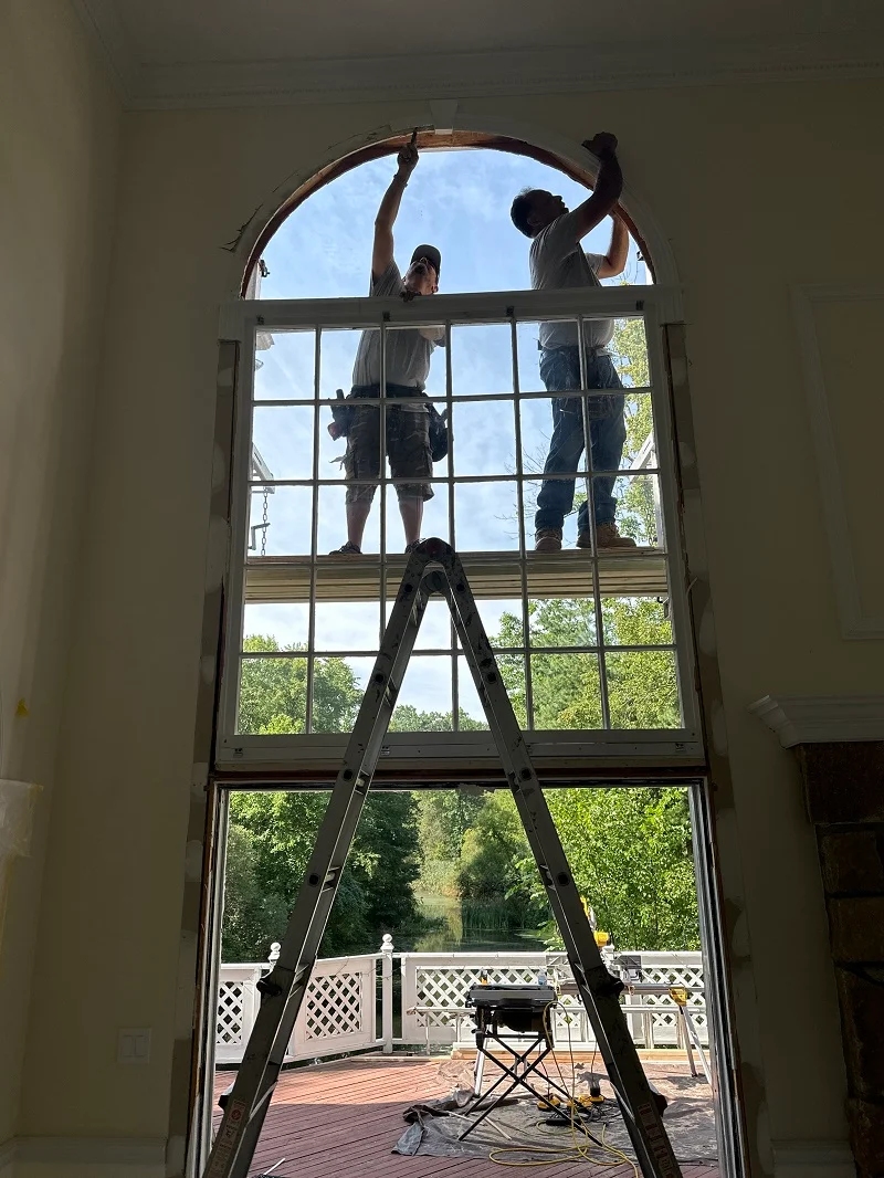 Removing the custom round top window